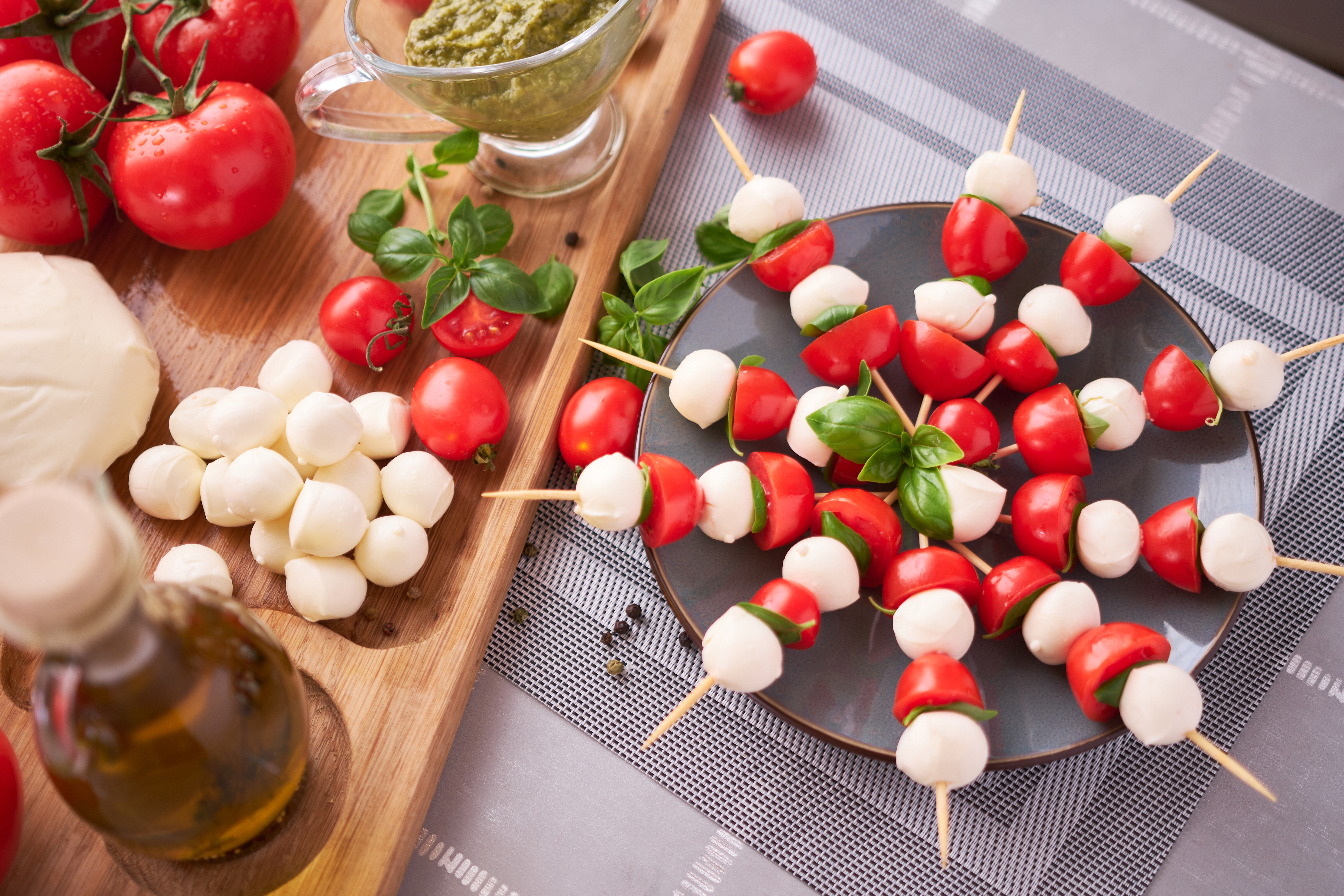 Mini Caprese Bites